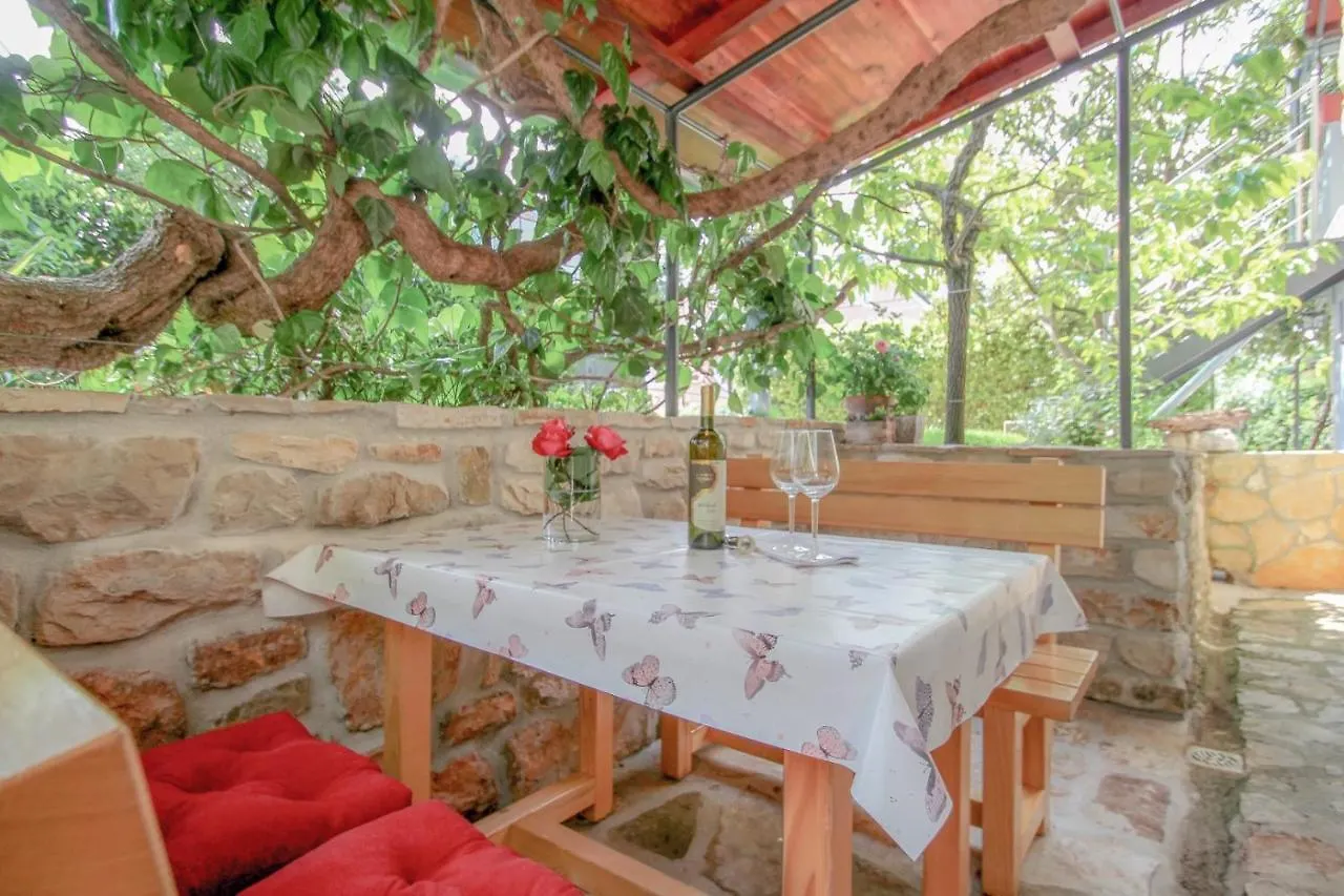 ***  Carla Guest House Novigrad  Croatia